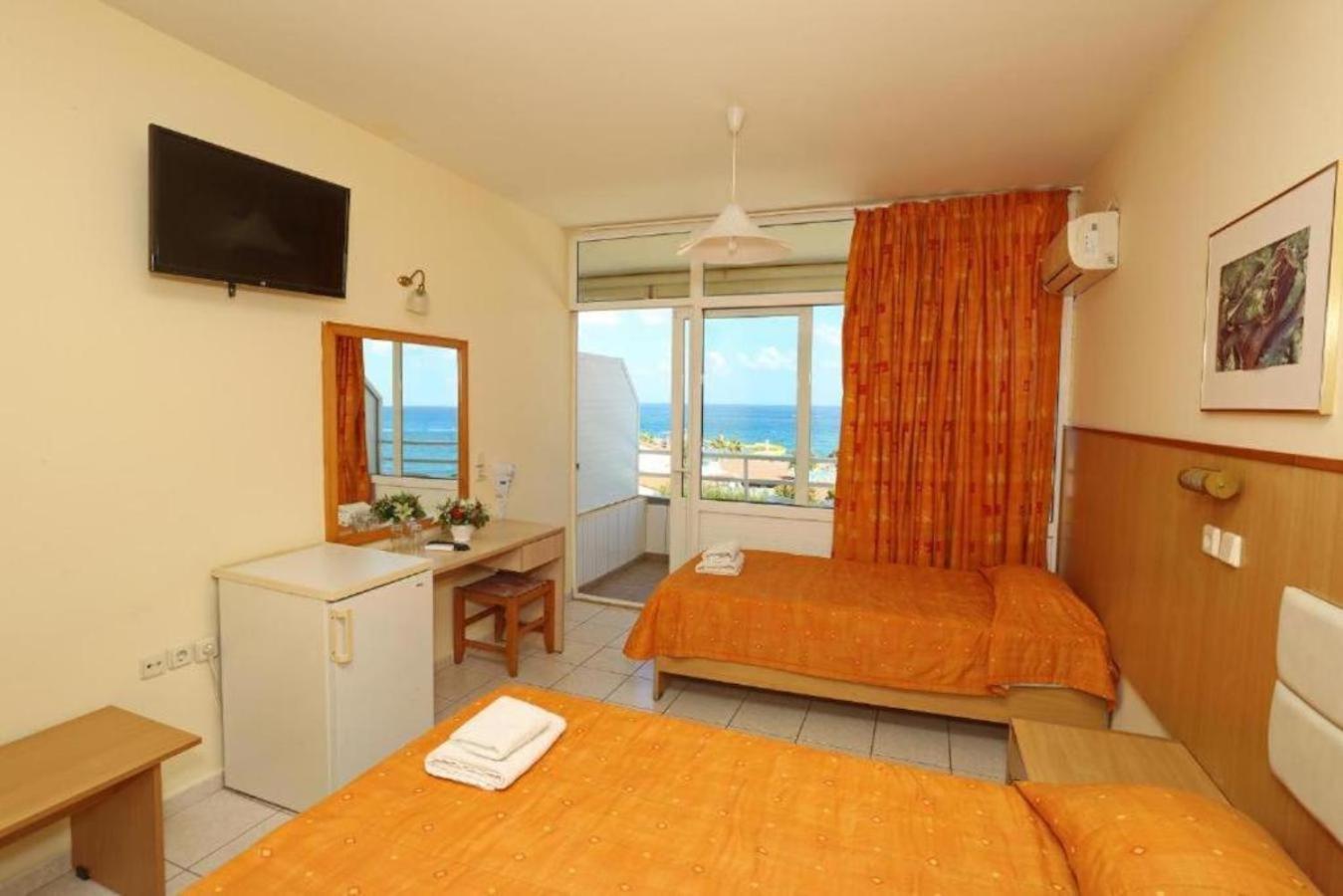 Eri Beach & Village Hotel แอร์ซอนิสซอส ภายนอก รูปภาพ