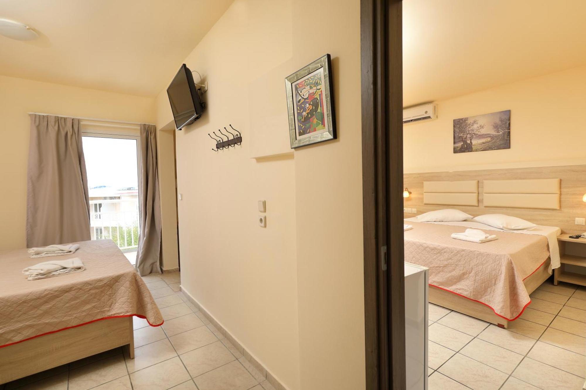 Eri Beach & Village Hotel แอร์ซอนิสซอส ภายนอก รูปภาพ