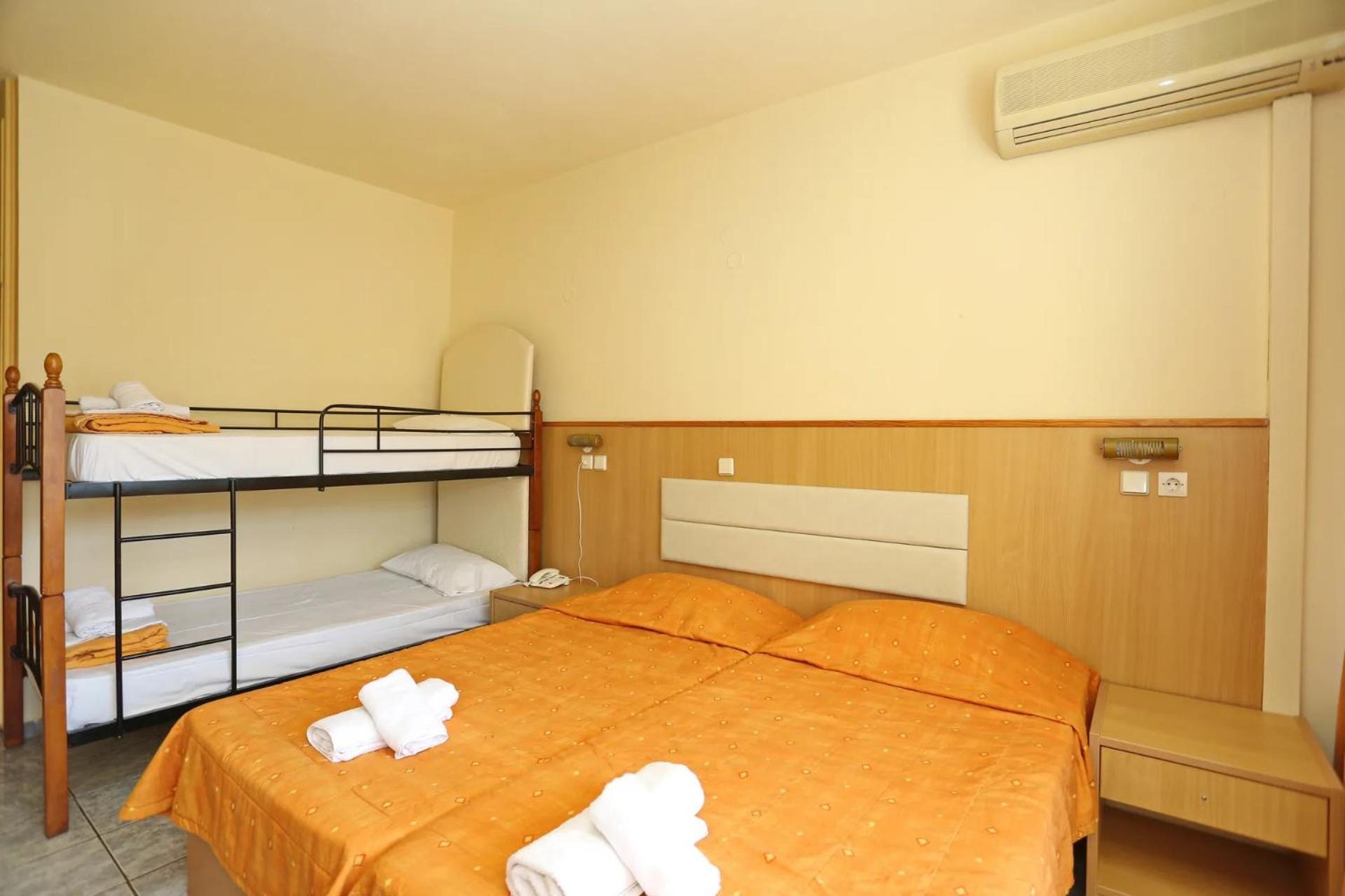 Eri Beach & Village Hotel แอร์ซอนิสซอส ภายนอก รูปภาพ