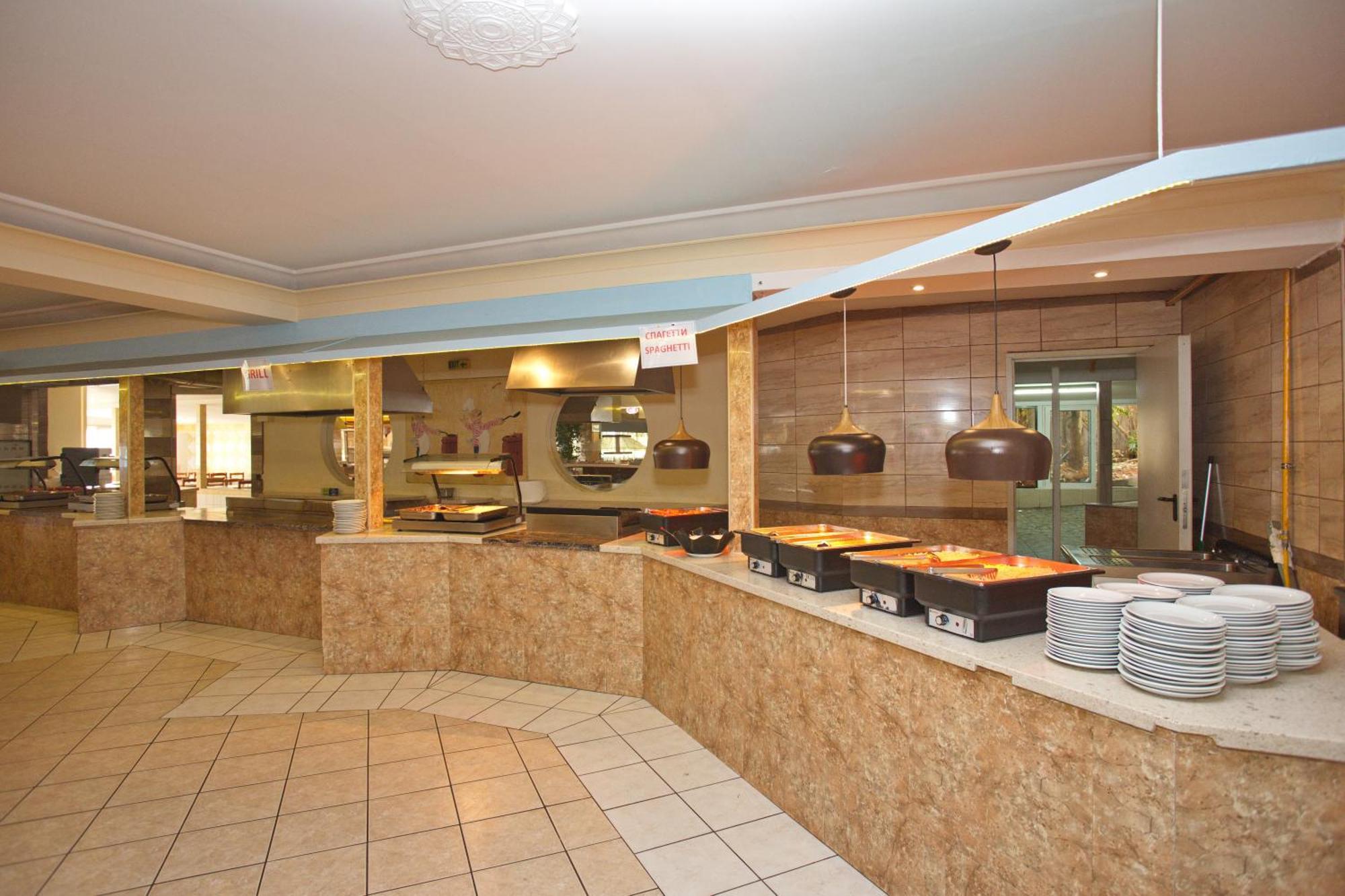 Eri Beach & Village Hotel แอร์ซอนิสซอส ภายนอก รูปภาพ