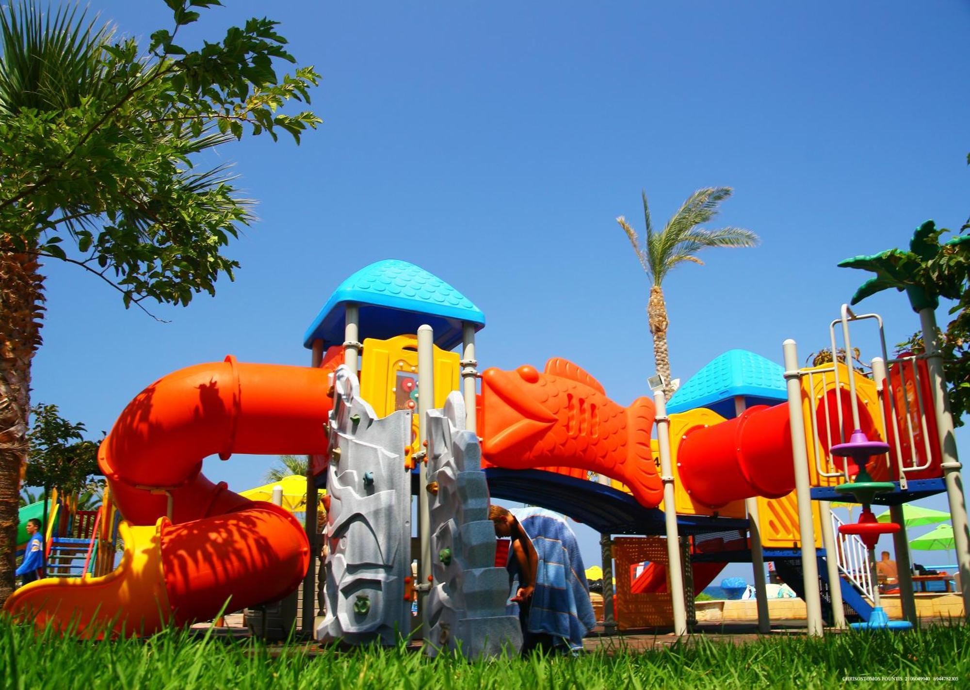Eri Beach & Village Hotel แอร์ซอนิสซอส ภายนอก รูปภาพ