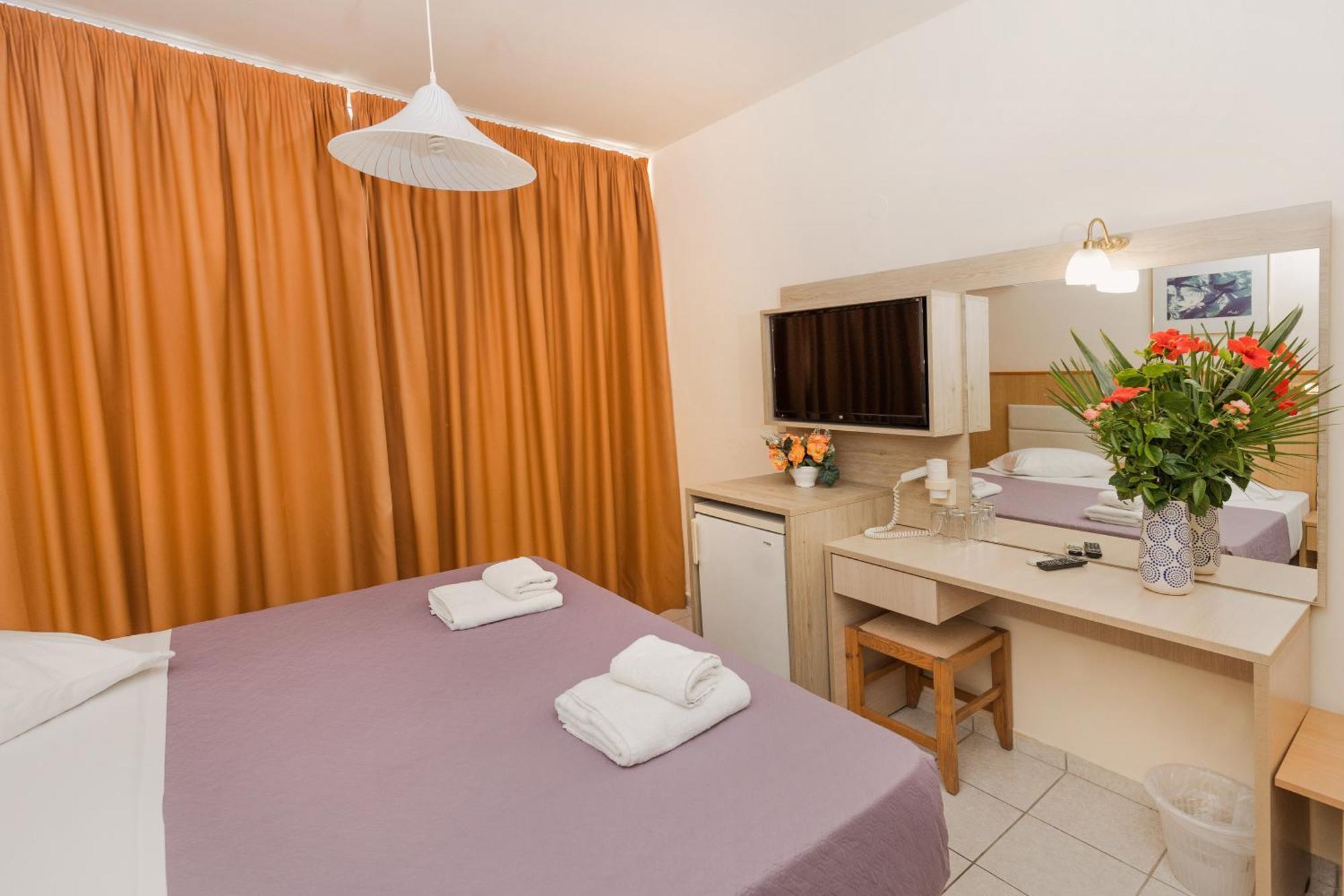Eri Beach & Village Hotel แอร์ซอนิสซอส ภายนอก รูปภาพ