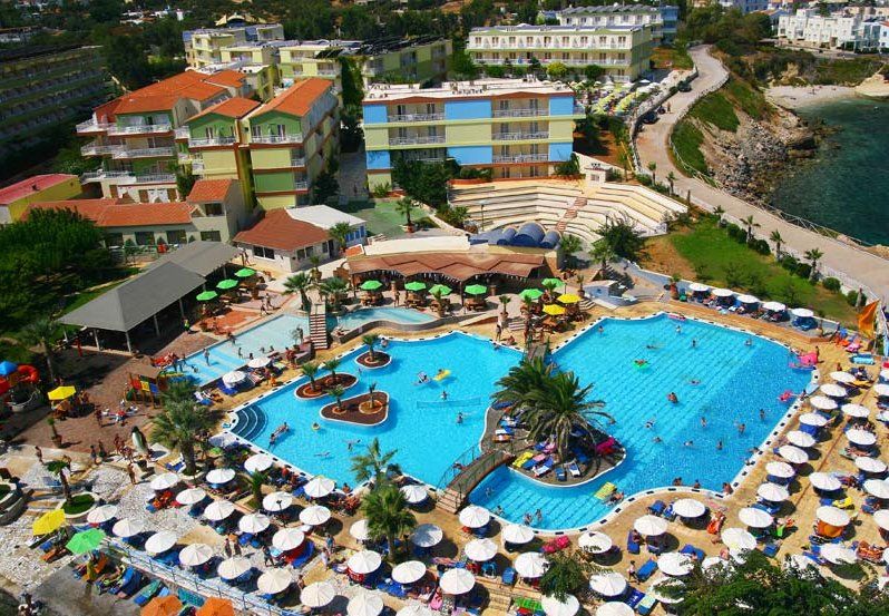Eri Beach & Village Hotel แอร์ซอนิสซอส ภายนอก รูปภาพ